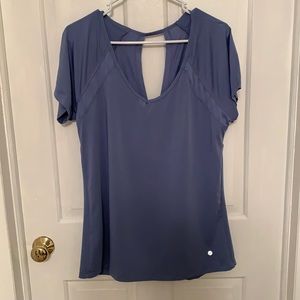 Short Sleeve V Neck Active Top with Back Cutout